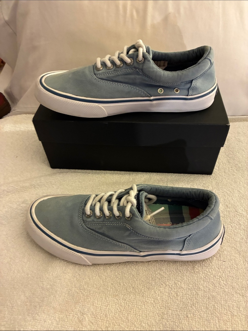Men's Sperry Striper II CVO Canvas Salt Washed Twill Low Top Sneakers in Blue